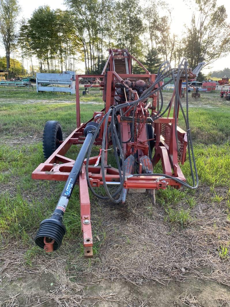 FMC HARVESTER, 1-ROW, CARROTT
