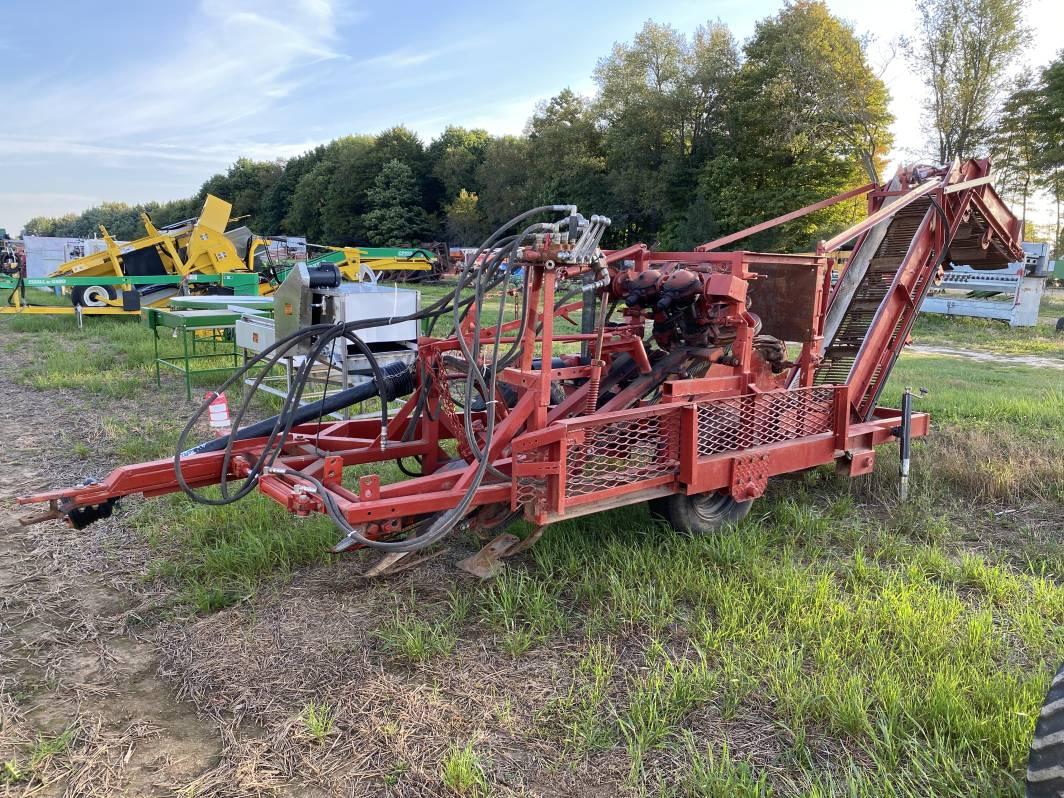 FMC HARVESTER, 1-ROW, CARROTT