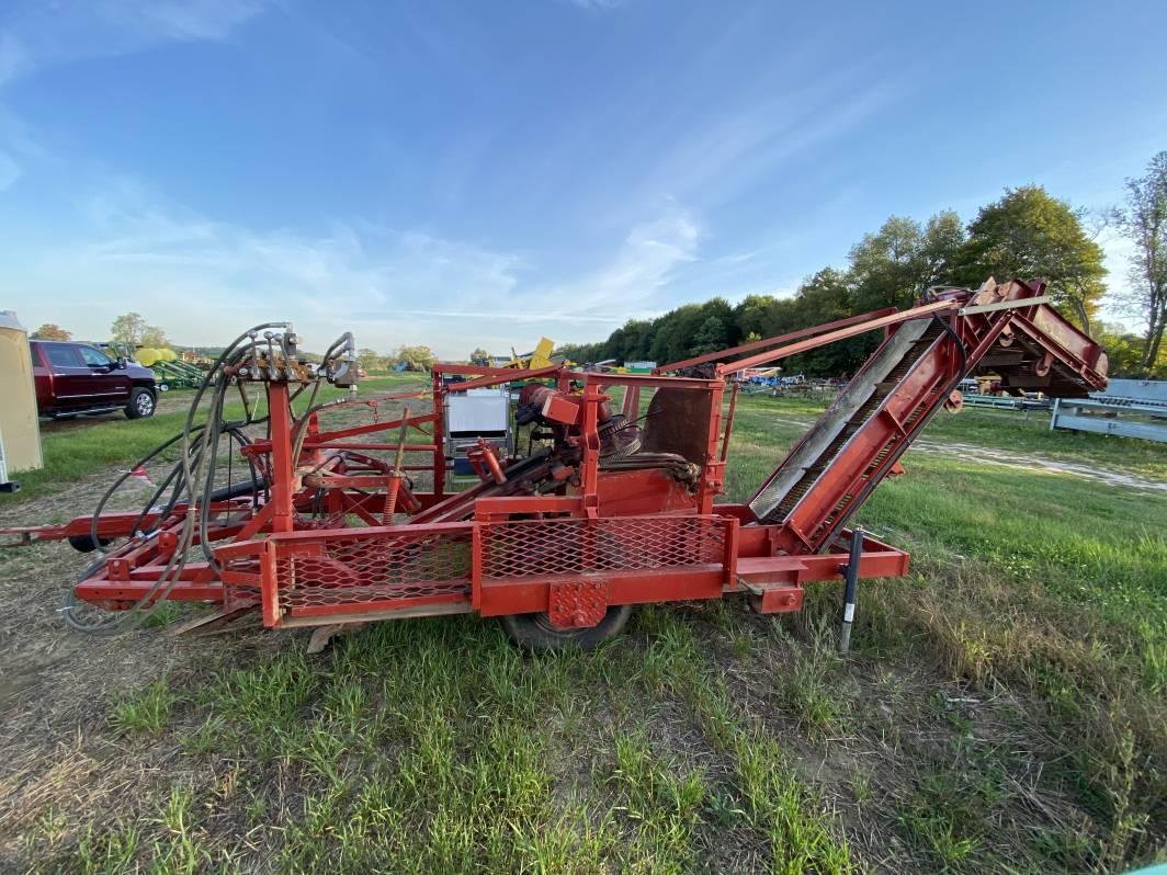 FMC HARVESTER, 1-ROW, CARROTT