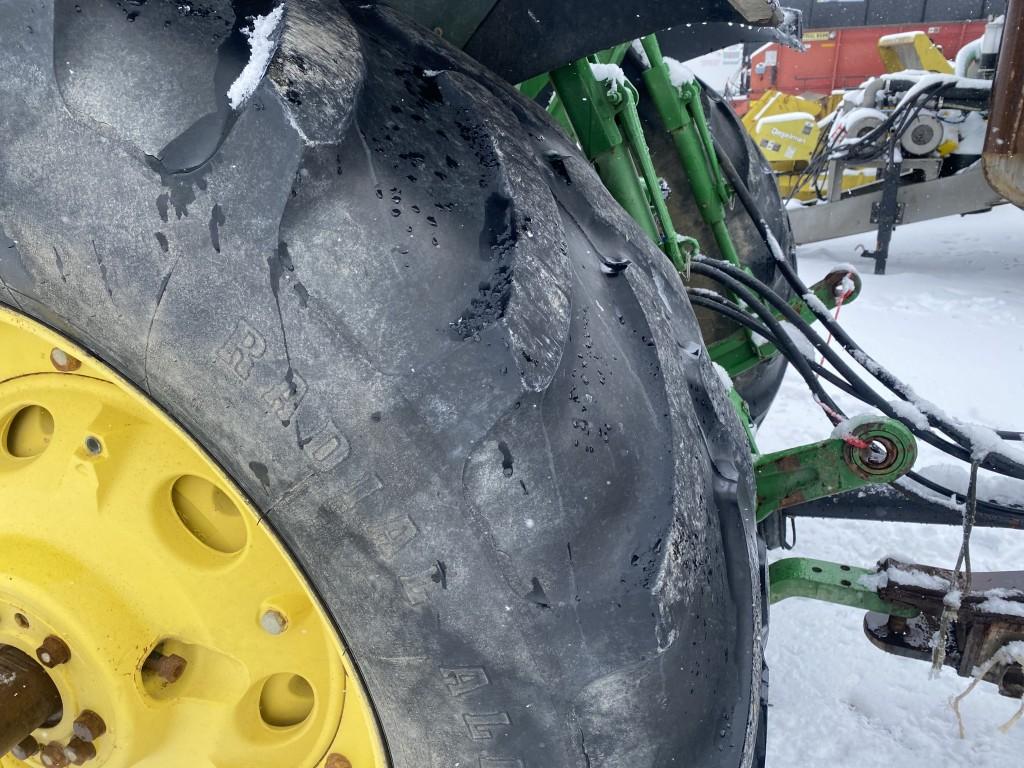 2013 JOHN DEERE 8285R AG TRACTOR