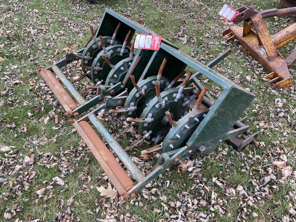 CUSHMAN 2-SECTION PLUG TYPE AERATOR