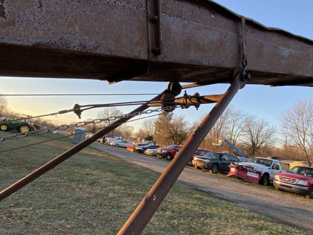 CROSS ELEVATOR, 28'