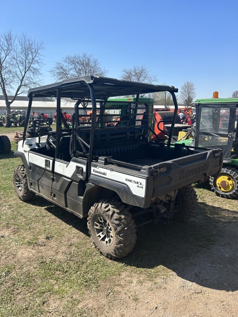 2019 KAWASAKI 4-SEATER MULE, NEW MOTOR, DIESEL, SIDE DOORS, PRO DXT, 4X4, MANUAL DUMP, 8854 HOURS SH