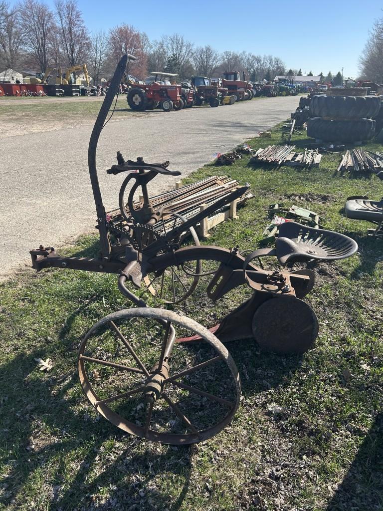 OLIVER NO.11 SULKY PLOW