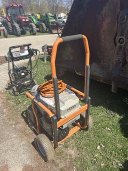 RIDGID 10,000 WATT GENERATOR, GAS, OWNER STATES HAS APPROX. 40 HOURS