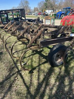 GLENCOE 11-SHANK CHISEL PLOW