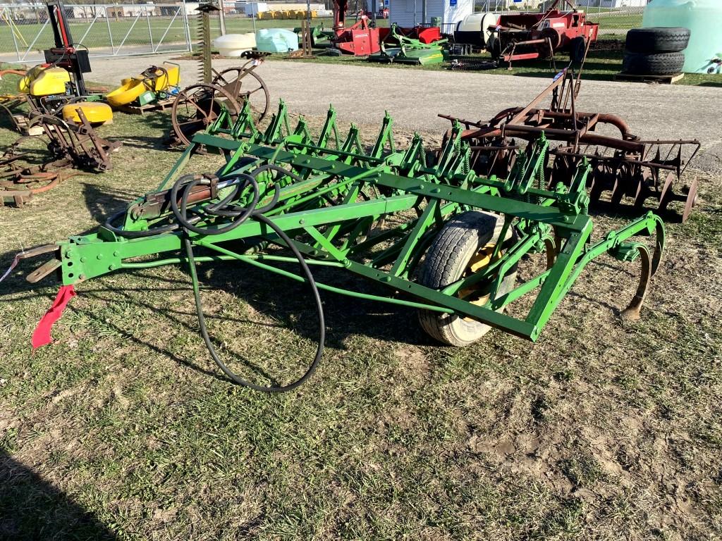 JOHN DEERE 9' FIELD CULTIVATOR