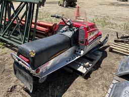 YAMAHA ENTICER 250 SNOWMOBILE, MODEL ET250, S/N: 8H4-036931