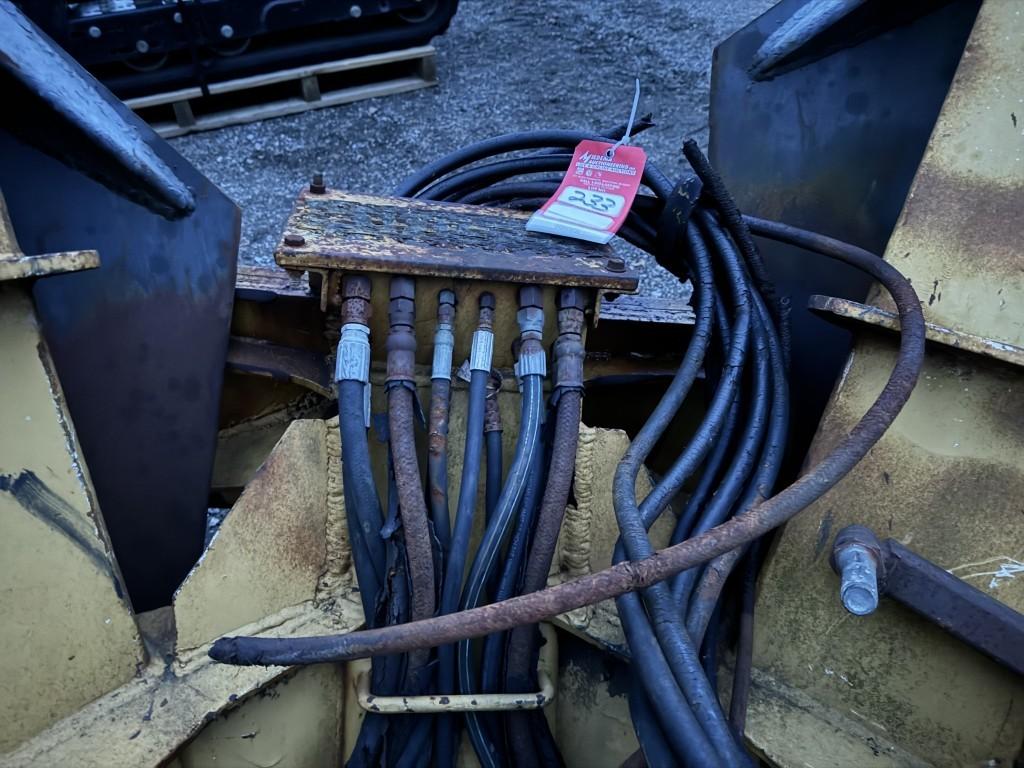 TREE SPADE, SKID STEER MOUNT, 44'', WILL NEED SOME NEW HYDRAULIC HOSES