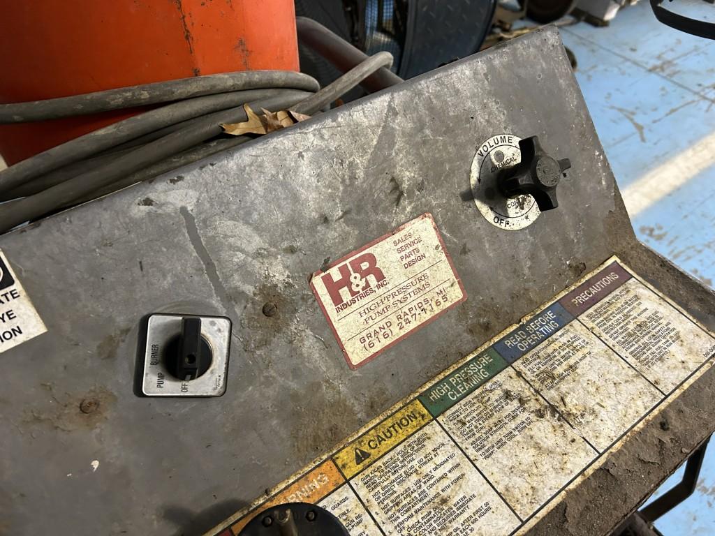 ALKOTA POWER WASHER WITH HEAT