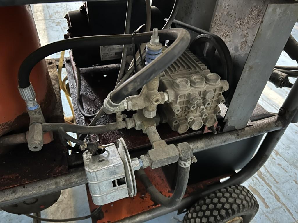 ALKOTA POWER WASHER WITH HEAT