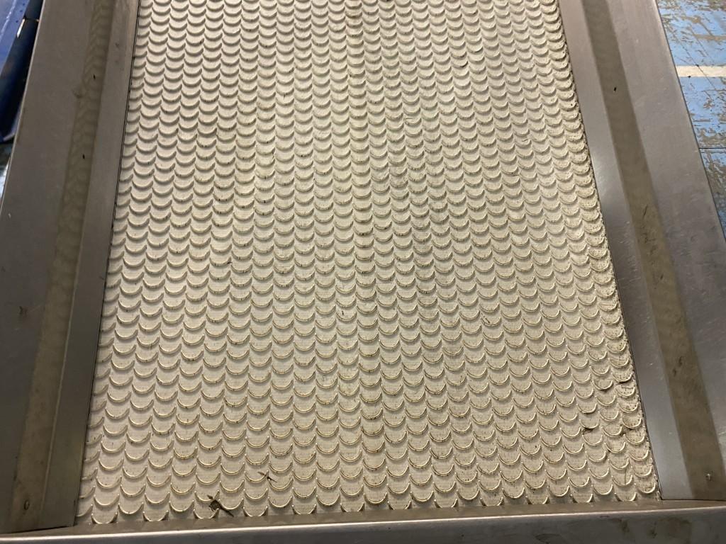 ELEVATED CONVEYOR