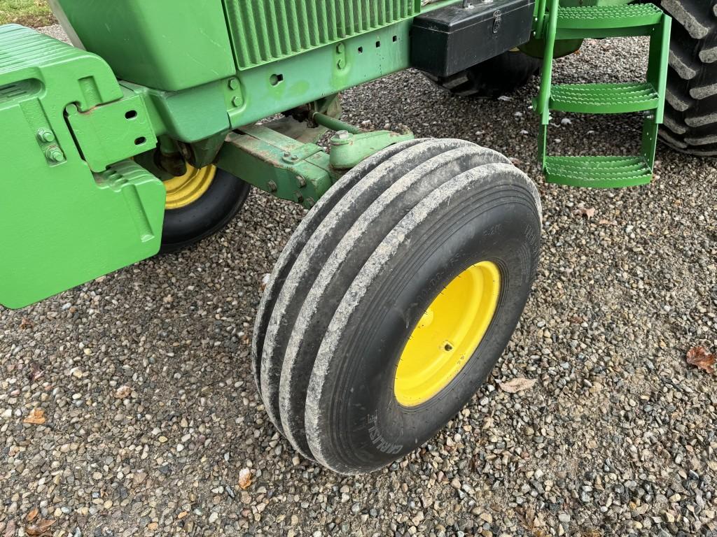 1981 JOHN DEERE 4440 TRACTOR