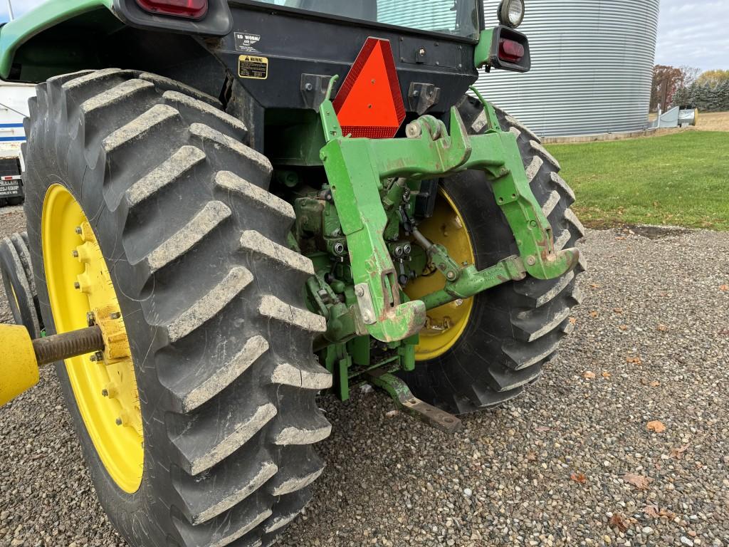 1981 JOHN DEERE 4440 TRACTOR