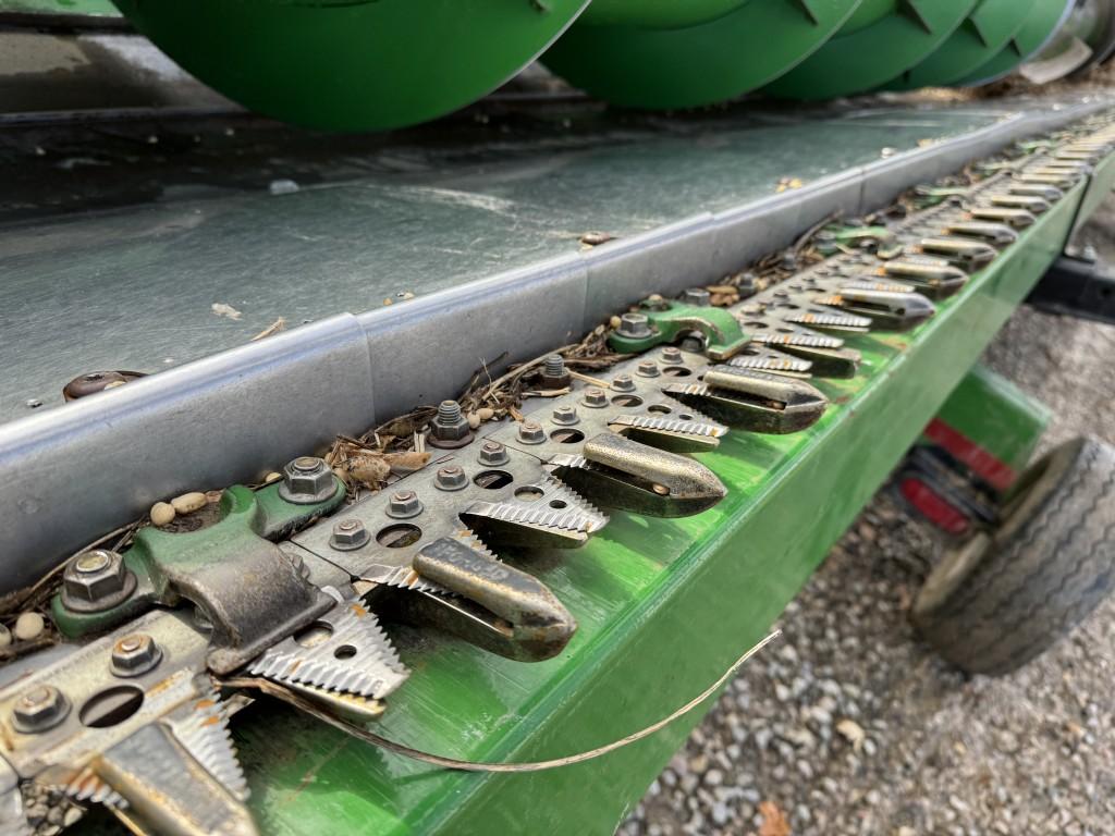 JOHN DEERE 635F GRAIN HEAD
