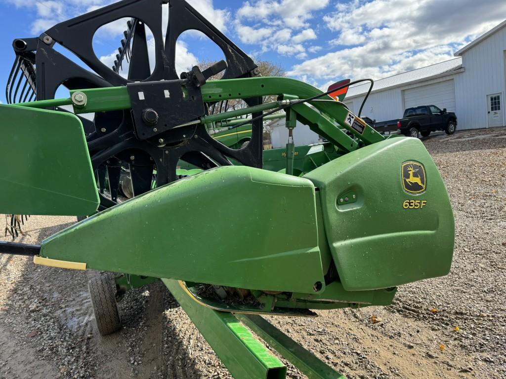 JOHN DEERE 635F GRAIN HEAD