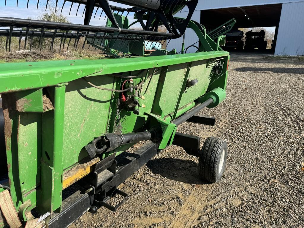 JOHN DEERE 925 GRAIN HEAD