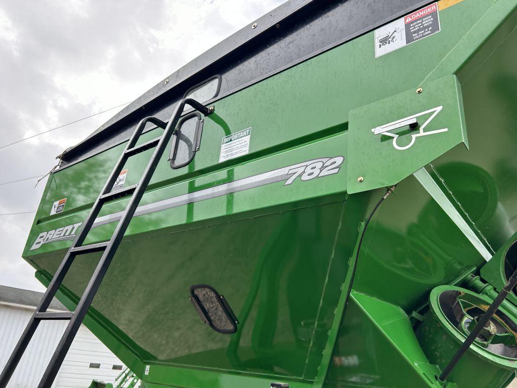 BRENT 782 GRAIN CART