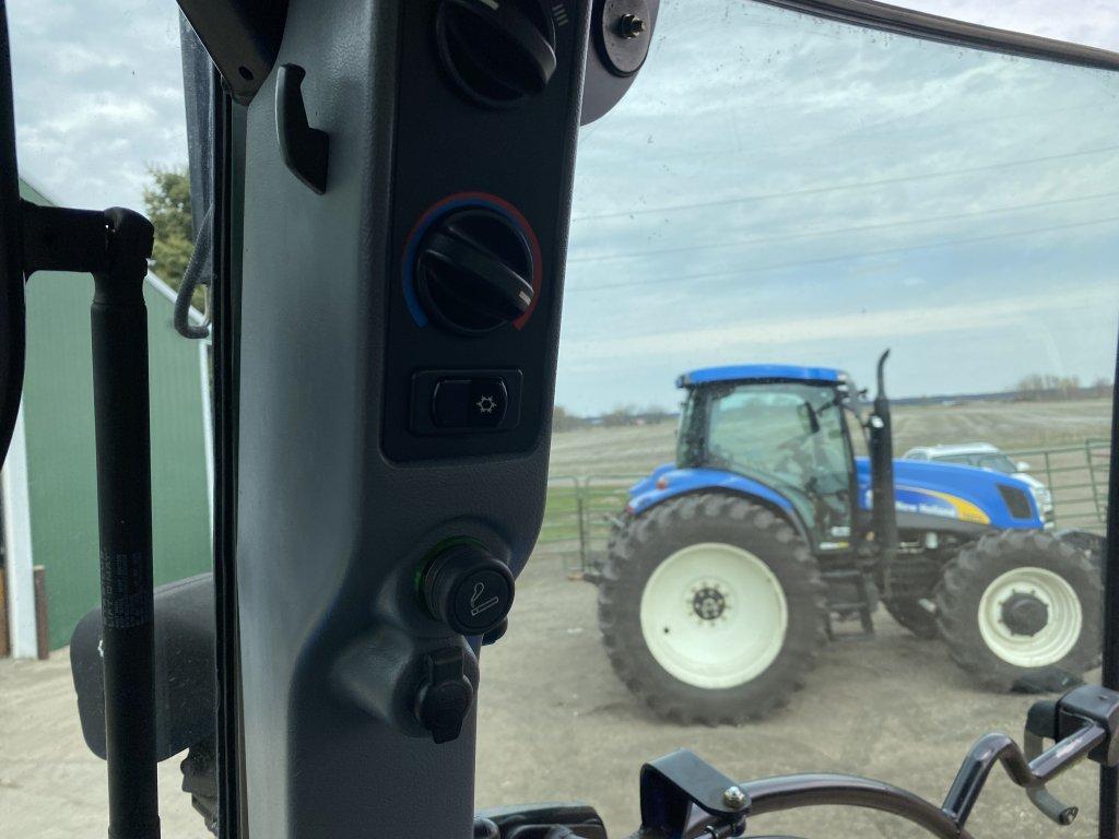 NEW HOLLAND T6030 PLUS TRACTOR, 4WD, 3PT, PTO, 4 REMOTES, 10 FRONT WEIGHTS, 20.8R38 REAR DUALS, 16.9