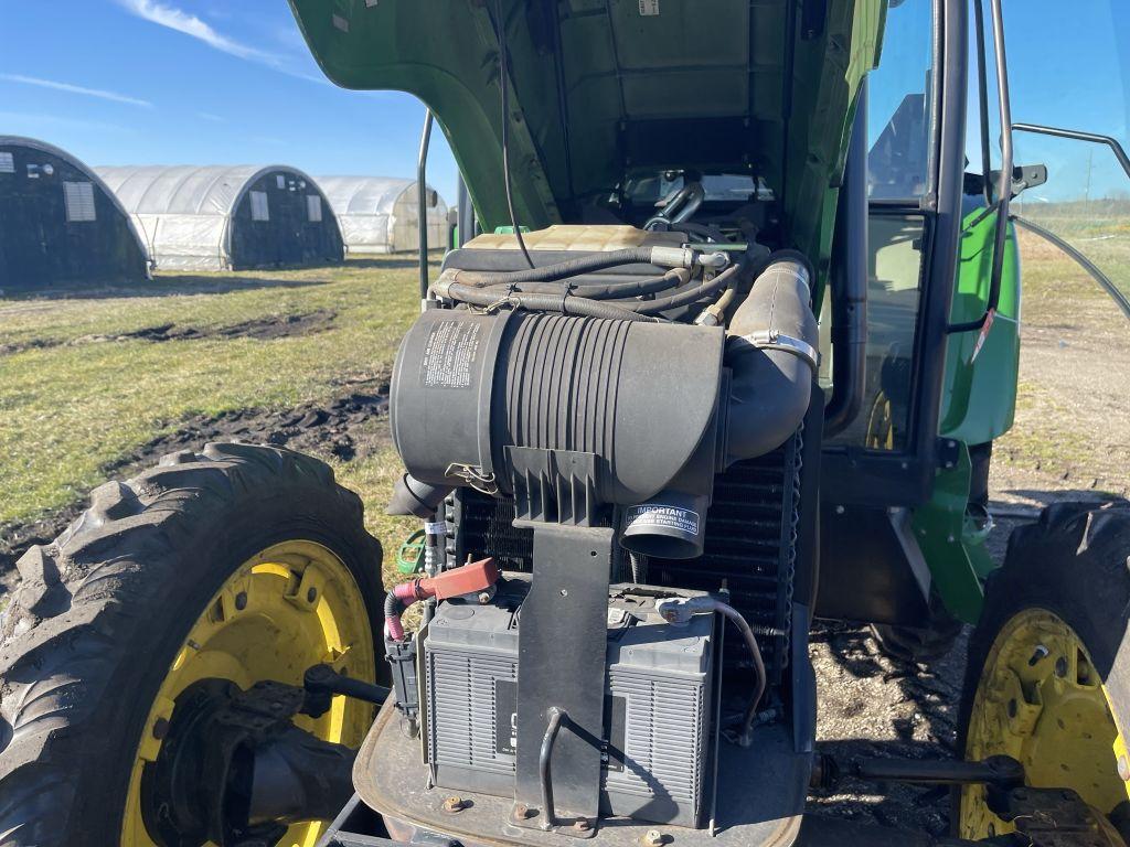 JOHN DEERE 5525 TRACTOR, 4WD, DIESEL, SYNCSHUTTLE TRANS, 3 PT., 540 PTO, 2 REMOTES, HEAT, A/C, 9.5R4