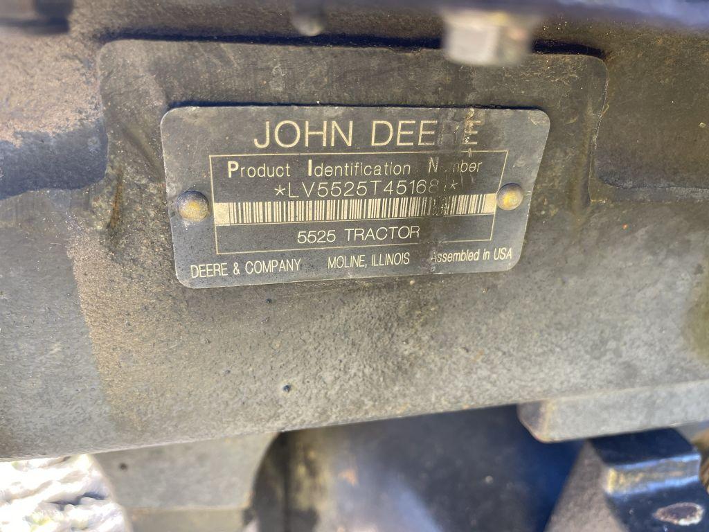 JOHN DEERE 5525 TRACTOR, 4WD, DIESEL, SYNCSHUTTLE TRANS, 3 PT., 540 PTO, 2 REMOTES, HEAT, A/C, 9.5R4