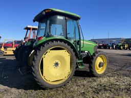JOHN DEERE 5525 TRACTOR, 4WD, DIESEL, SYNCSHUTTLE TRANS, 3 PT., 540 PTO, 2 REMOTES, HEAT, A/C, 9.5R4