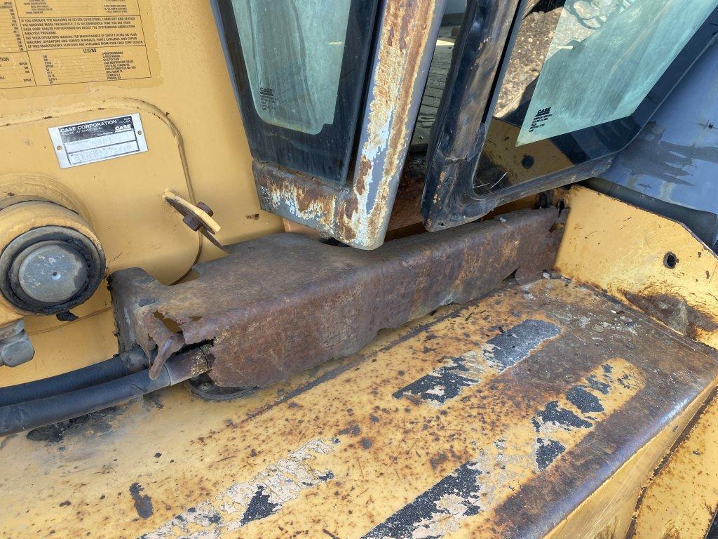 CASE 580L LOADER BACKHOE, 4X4, CAB, 82'' FRONT BUCKET, 23'' REAR BUCKET, REAR OUTRIGGERS, MISSING LO