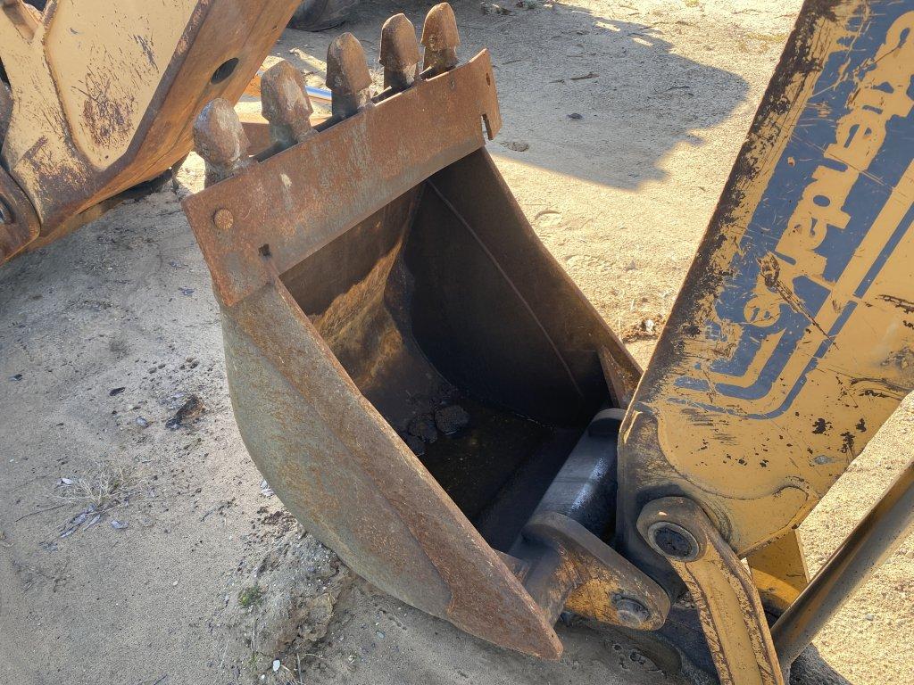 CASE 580L LOADER BACKHOE, 4X4, CAB, 82'' FRONT BUCKET, 23'' REAR BUCKET, REAR OUTRIGGERS, MISSING LO