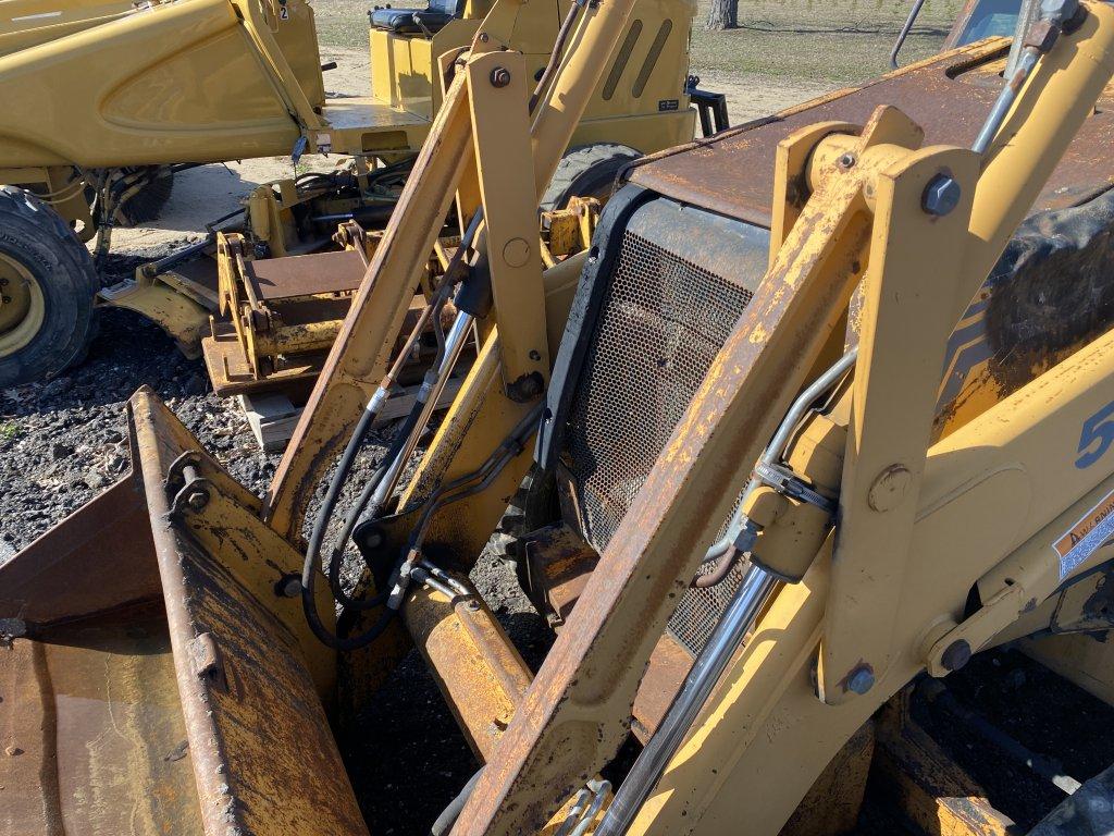 CASE 580L LOADER BACKHOE, 4X4, CAB, 82'' FRONT BUCKET, 23'' REAR BUCKET, REAR OUTRIGGERS, MISSING LO