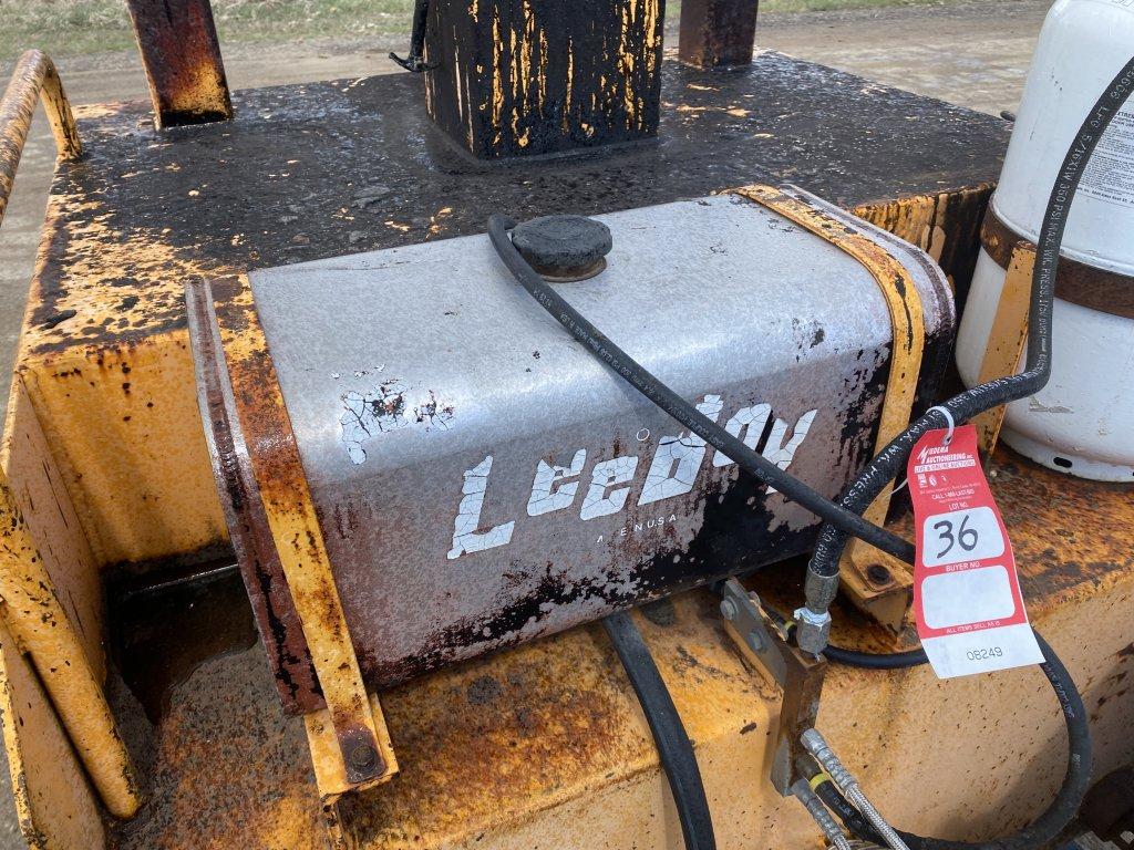 LEEBOY TACK TANK, HONDA GX-160 GAS ENGINE, LP TANK, APPROX, 4' X 4' X 32'' TALL TANK, WITH SPRAYER A