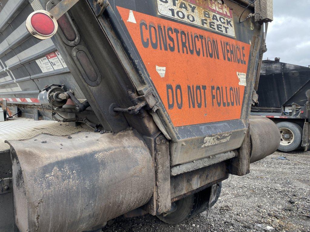 2001 FLOW BOY 8-AXLE LIVE BOTTOM TRAILER, GVWR 136,000 LBS, APPROX 45-TON CAPACITY, TARP, ALL ALUMIN