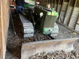 JOHN DEERE 40 CRAWLER TRACTOR, GAS, PTO, 1-REMOTE, 14'' PADS, 72'' BLADE