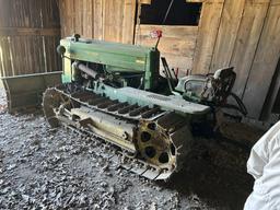 JOHN DEERE 40 CRAWLER TRACTOR, GAS, PTO, 1-REMOTE, 14'' PADS, 72'' BLADE