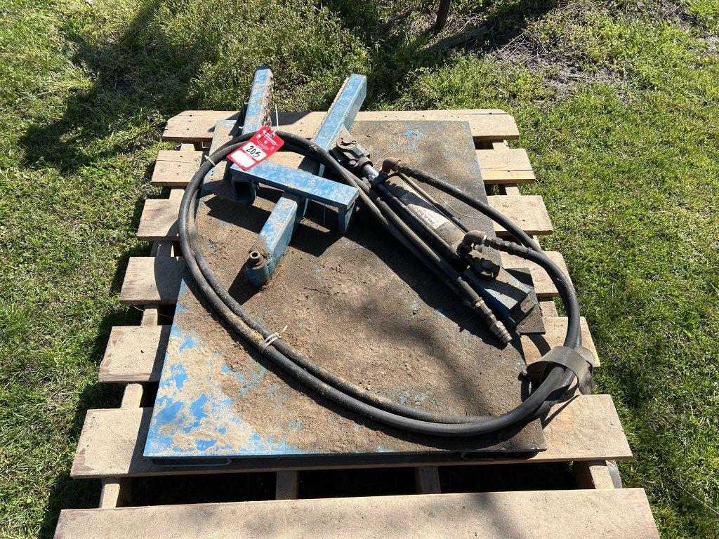 HYDRAULIC FENCE PULLER, FORK POCKETS