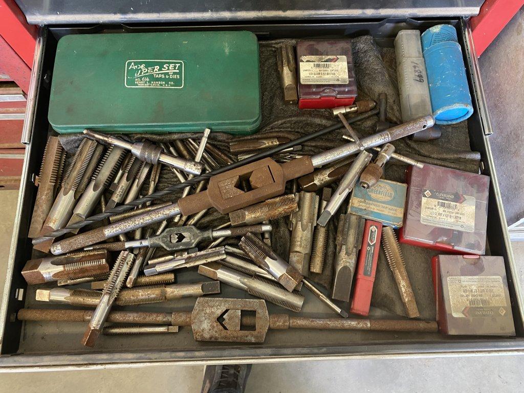 CRAFTSMAN TOOL BOXES (2), WITH ASSORTED TOOLS