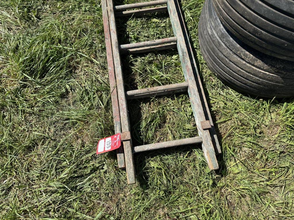 WOODEN 24' EXTENSION LADDER