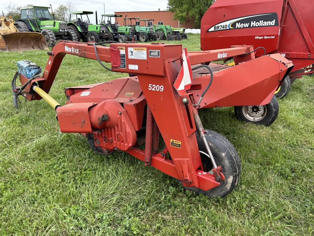 NEW IDEA 5209 DISCBINE, 9' CUT, HYDRAULIC SWING, 540 PTO