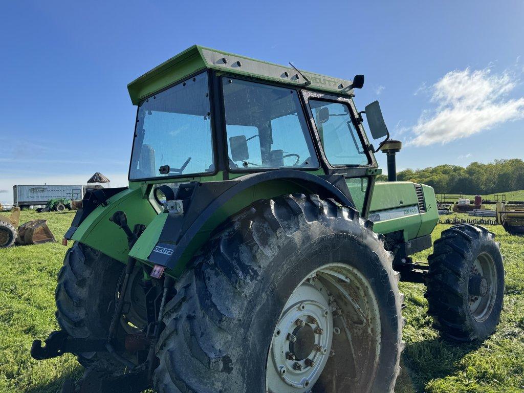 DEUTZ DX140 TRACTOR, 4X4, POWERMATIC, 3PT, PTO, 2-REMOTES, CAB, DEUTZ DIESEL ENGINE, 20.8R38 REAR TI