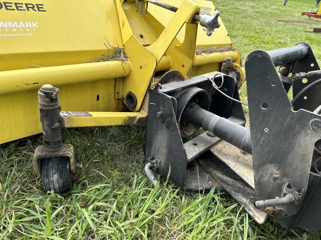 JOHN DEERE 1025R TRACTOR, CAB, HEAT/AC, 4WD, YANMAR 1.267L DIESEL, 3PT, PTO, 2 MIDDLE HYDRAULIC OUTL