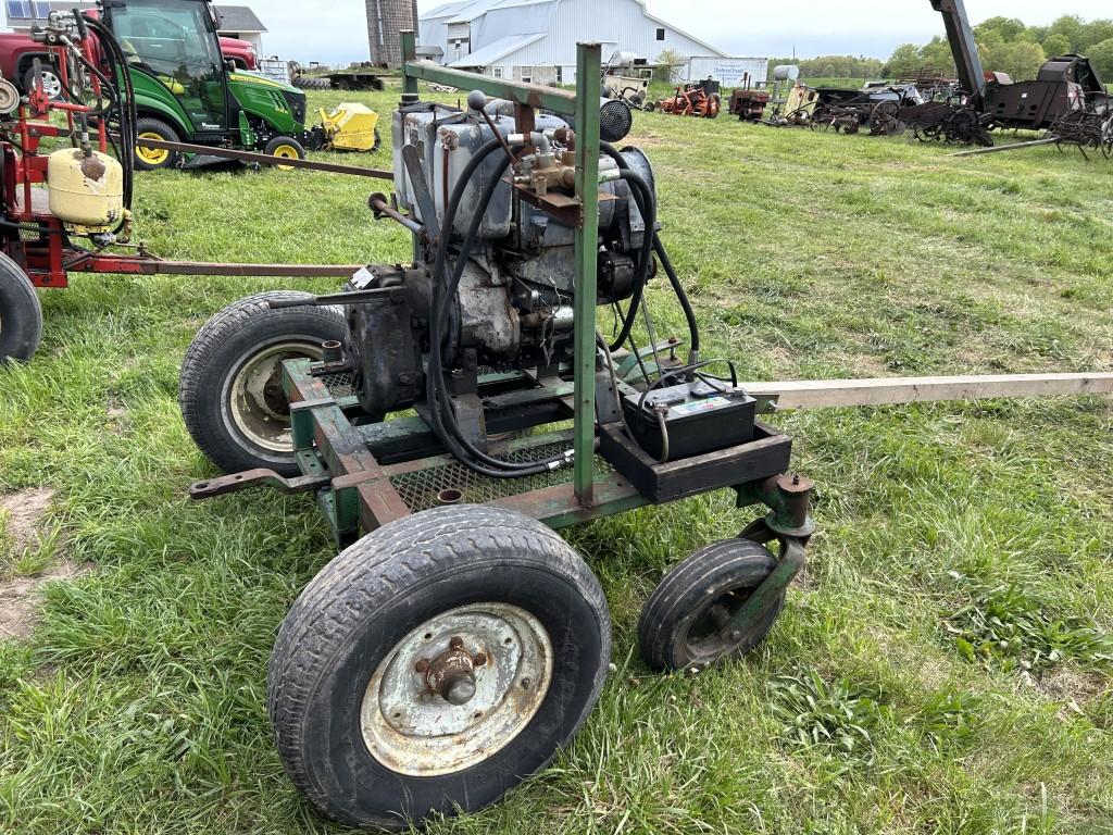 4-WHEEL FORE CART, 2-CYLINDER 25-HP DEUTZ DIESEL, 540 PTO, RECENTLY REBUILT MOTOR, 1-HYDRAULIC REMOT