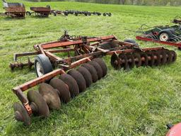 ALLIS CHALMERS 15' DISC, REAR HITCH, SOME CRACKED DISCS