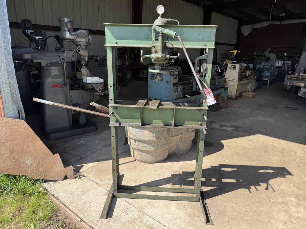 DAKE HYDRAULIC H-FRAME PRESS