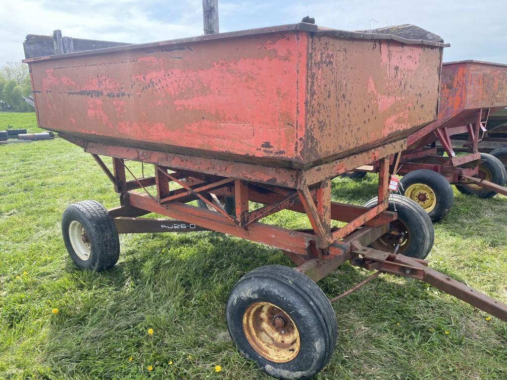 KILLBROS GRAVITY WAGON, MODEL 350, WITH FIRESTONE 5026-D GEAR, REAR HITCH