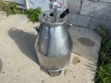 STAINLESS DELAVAL 65LB MILKING BUCKET