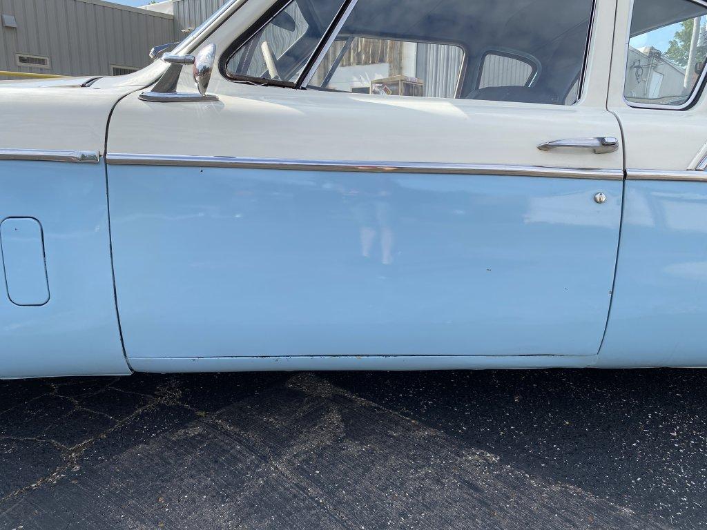 1957 STUDEBAKER SILVER HAWK