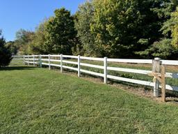 8' SECTIONS OF FENCING (25 QTY.)