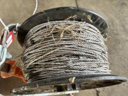 FENCING REEL WITH WIRE