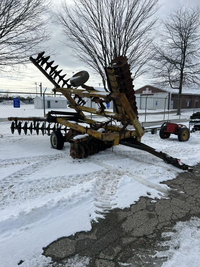 WILBECK 1848 DISC, 20' WORKING WIDTH, HAS SOME BUSTED DISCS, S/N: 4373