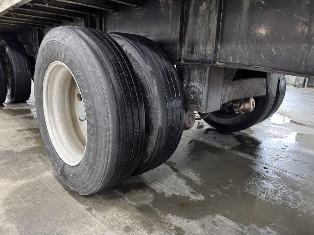 2001 Transcraft 48' Liquid Tender Trailer