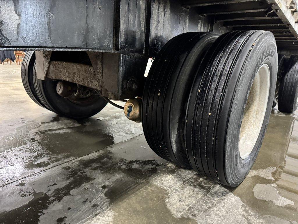 2001 Transcraft 48' Liquid Tender Trailer